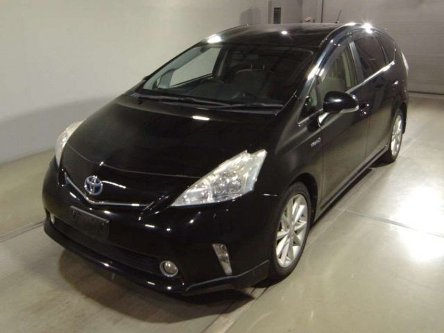 99 Toyota Prius alpha ZVW41W 2012 г. (TAA Tohoku)